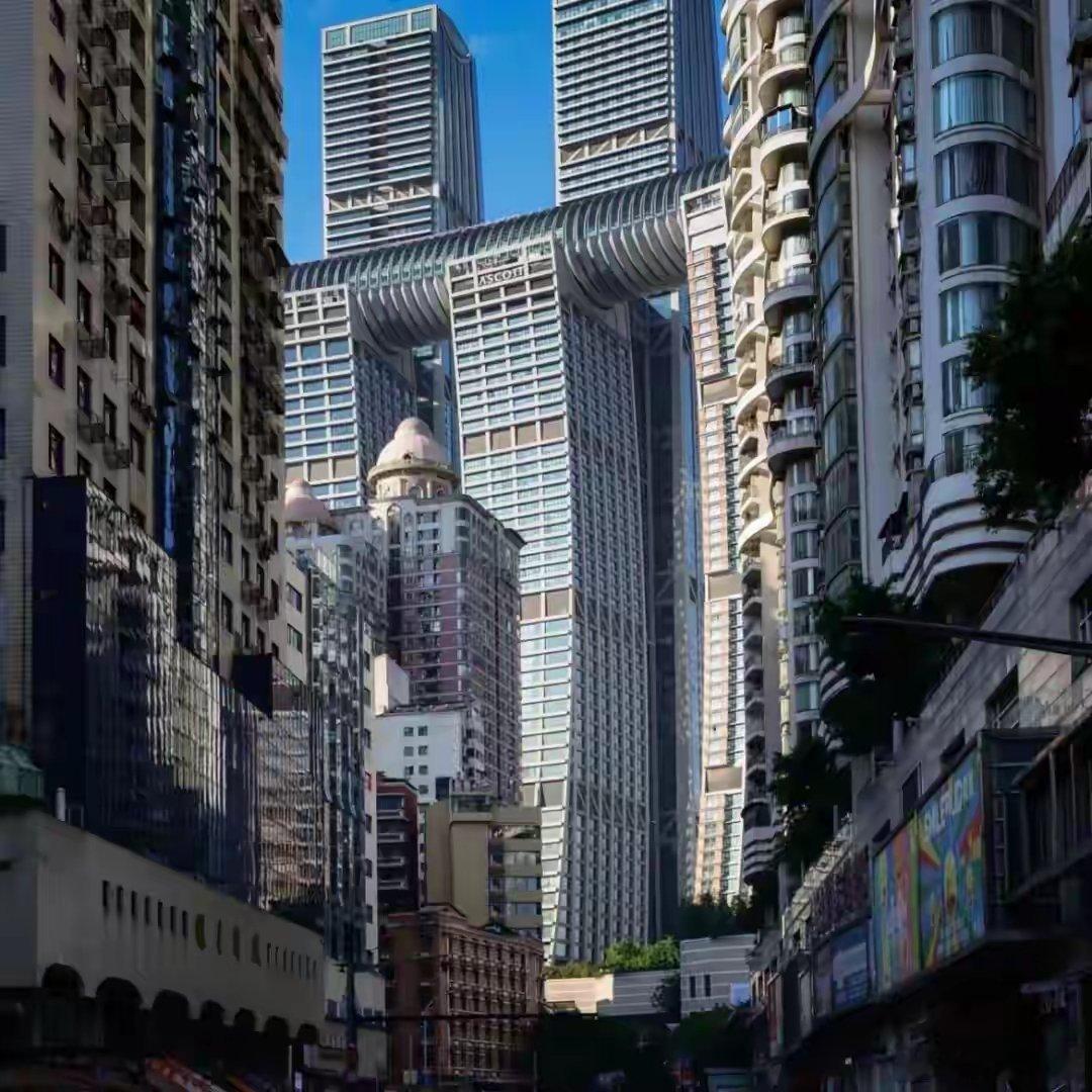 我接待过几十个外国客户，发现他们对中国的误解太离谱了！第一个把我问沉默的外国人，