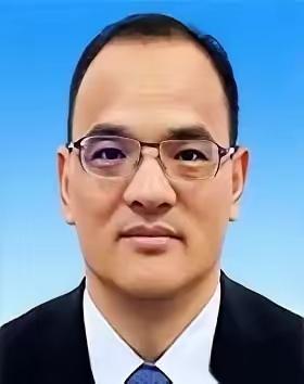 中央“八项规定”颁布都十四年了，期间不少干部因违反规定而被处理。然而一些央企高管