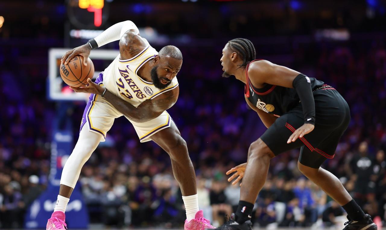 赛季新高，是不是詹姆斯的复苏之战？湖人战胜76人从回西部第二的宝座，这场比赛被认