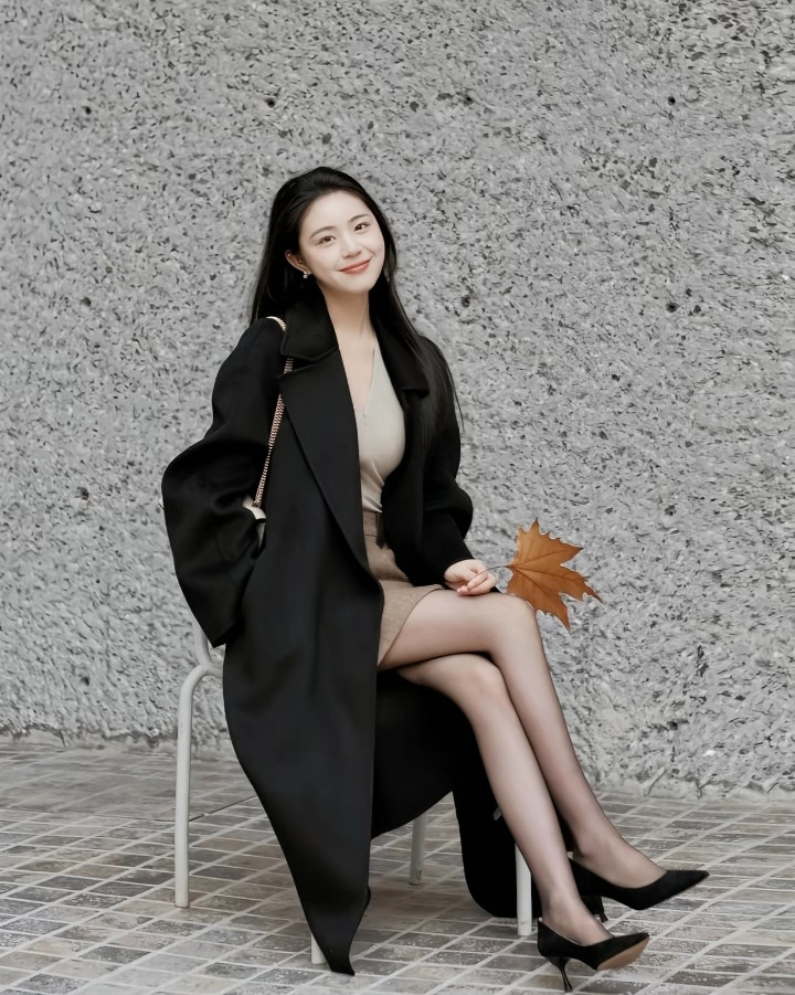 羡慕那种天天穿黑丝的女朋友