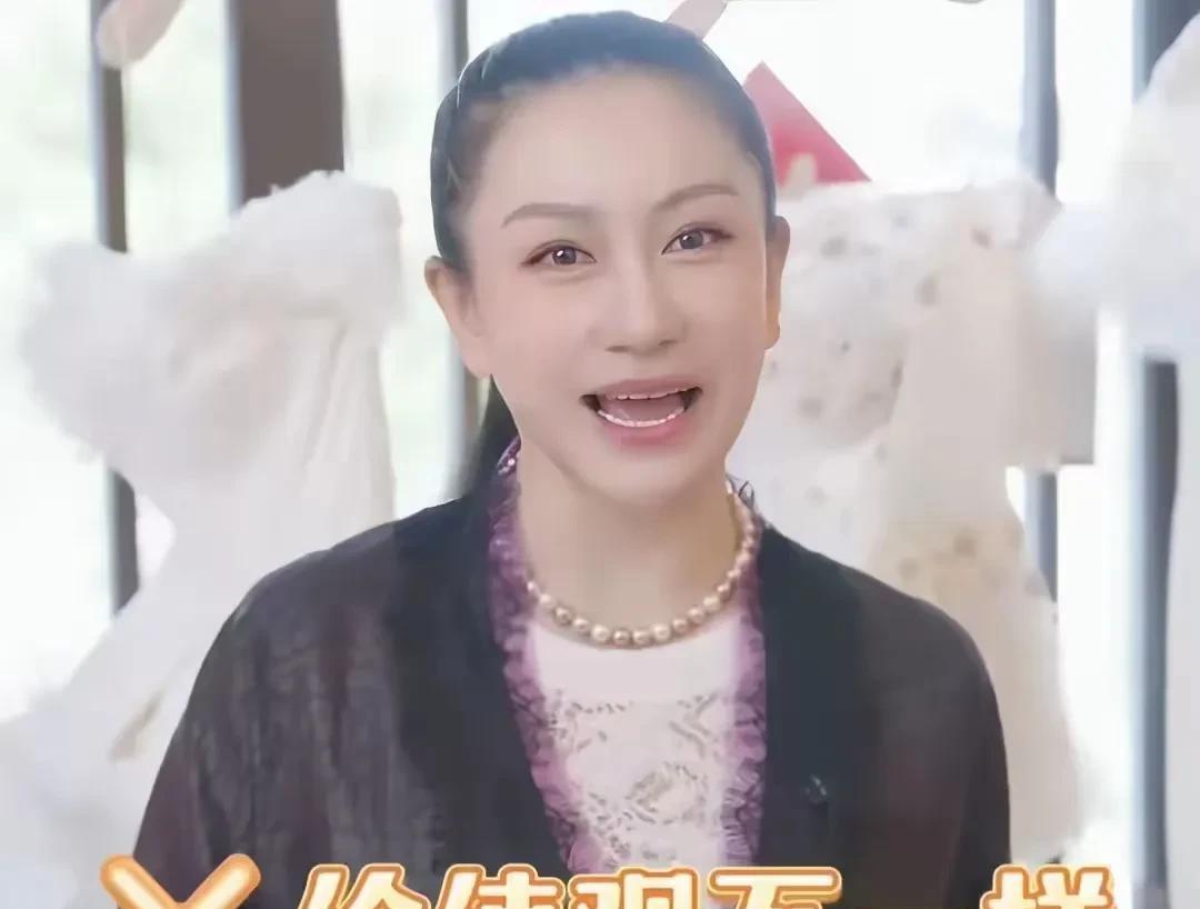 网上某个高定设计师玉兰跳出来说，马筱梅找她设计婚纱，但是她拒绝给马晓梅设计婚纱…