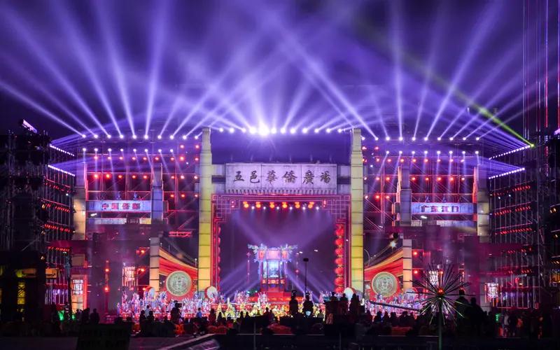 2026年春晚导演人选尘埃落定，非央视系导演张一一的上任，成为时隔12年的行业新