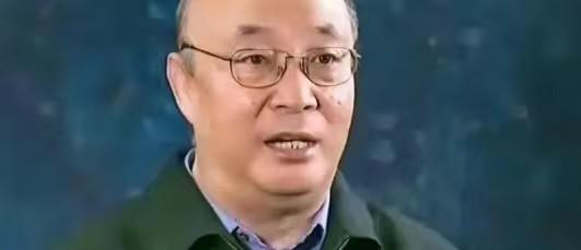 2025年出生人口数据刚刚公布，792万的数字让当年的豪言壮语显得格外刺眼。今天