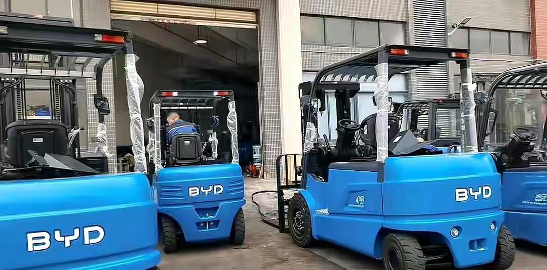 比亚迪真的是个“六边形战士”，让人忍不住想问一句：byd，你还有啥不会制造的？