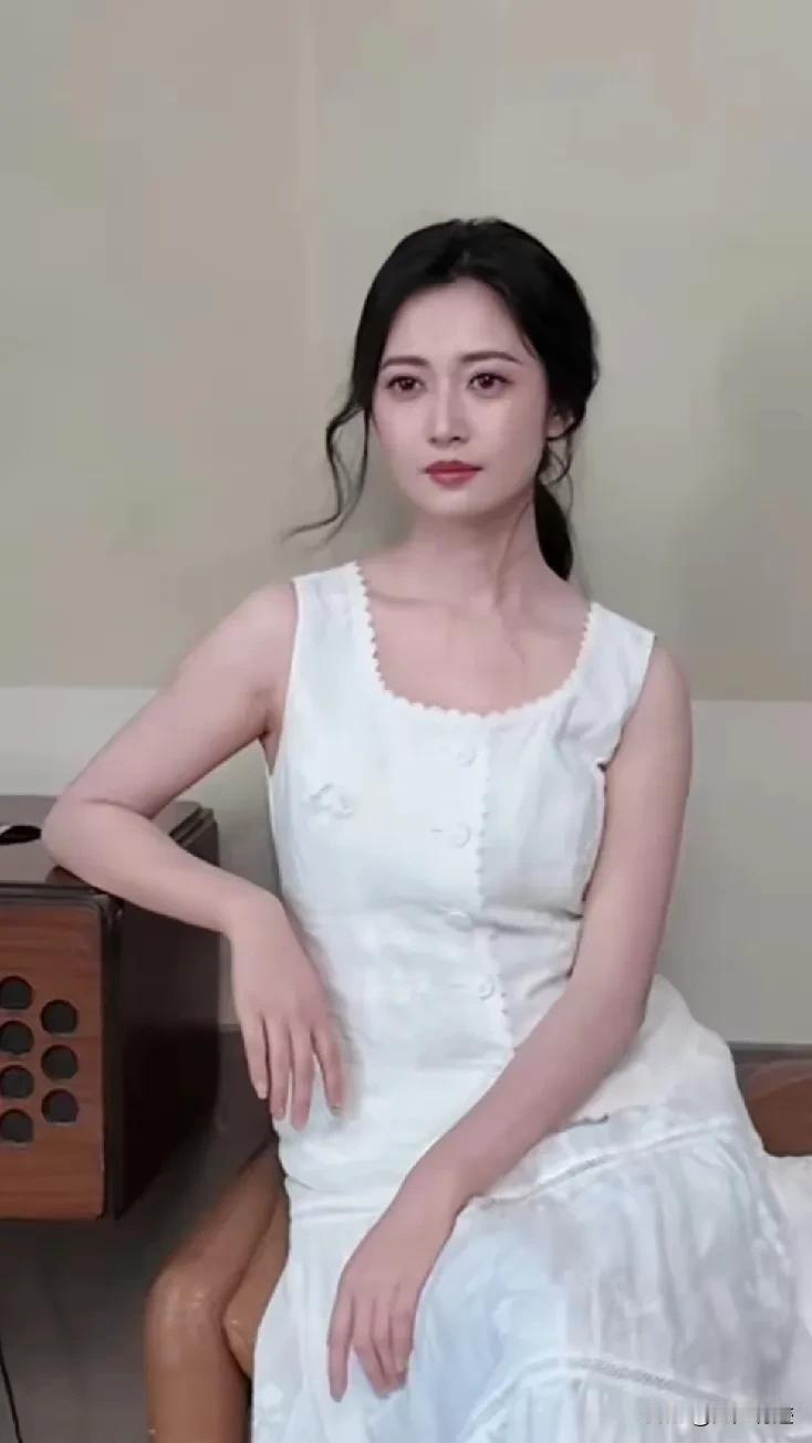 陈钰琪这个大眼袋，太有岁月感了，她才32岁，看起来有四十岁的样子！