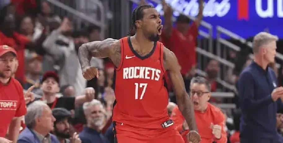 一个前锋，三分比库里还准。火箭藏了半年的秘密武器，终于亮出来了。塔里·伊森