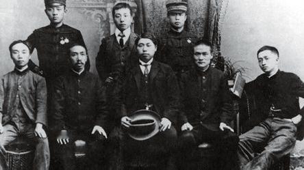 清末的革命者有多拼？同盟会曾藏着一个神秘暗杀部门，牵头的不是铁血硬汉，竟是个19