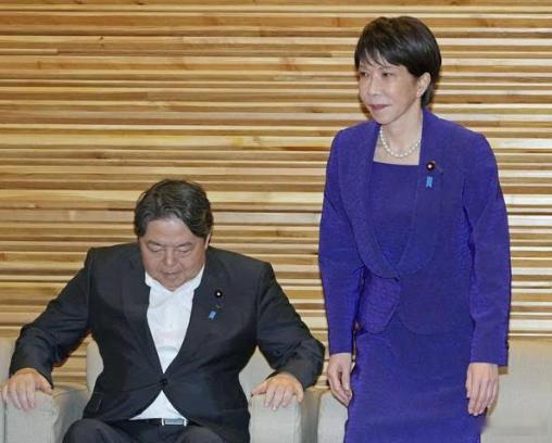 【高市早苗被曝曾想让林芳正留任，但最后改变了想法】日本首相高市早苗9月17日改组内阁，总务大臣林芳正