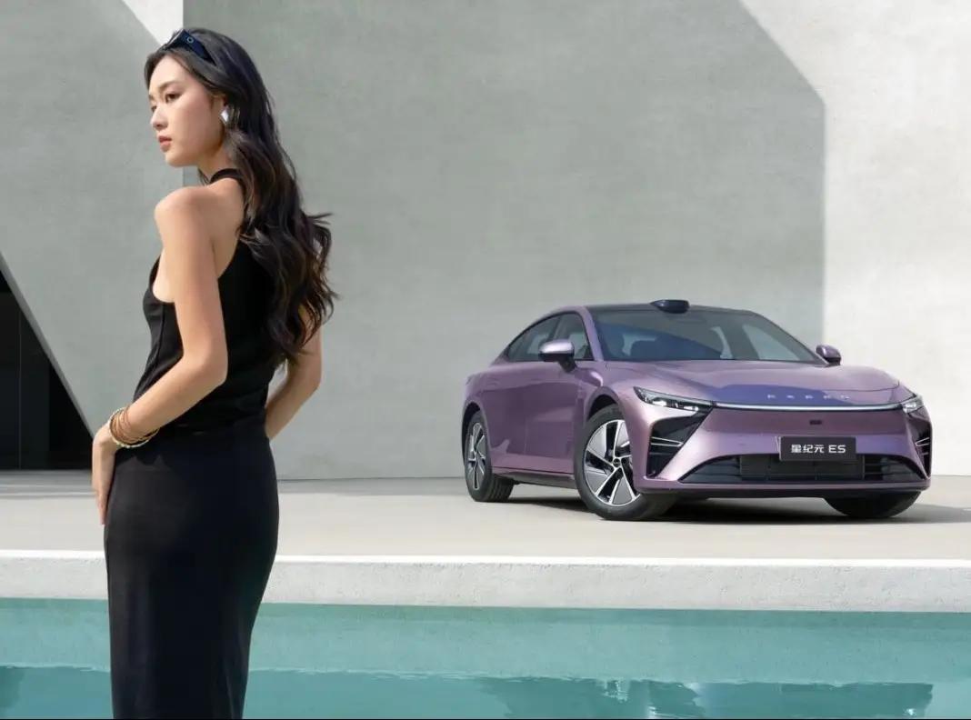 这就是赤裸裸现实!电车30万:使用10年，电费1万，卖1.5万;油车30