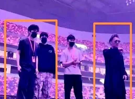 劝谢霆锋尽早明白，他老了以后能靠的儿子是大儿子谢振轩，而不是小儿子谢振南。