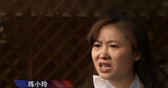 2012年，成都一女孩彩票刮出1500元，不料，第二天老板发现彩票没刮干净，实际