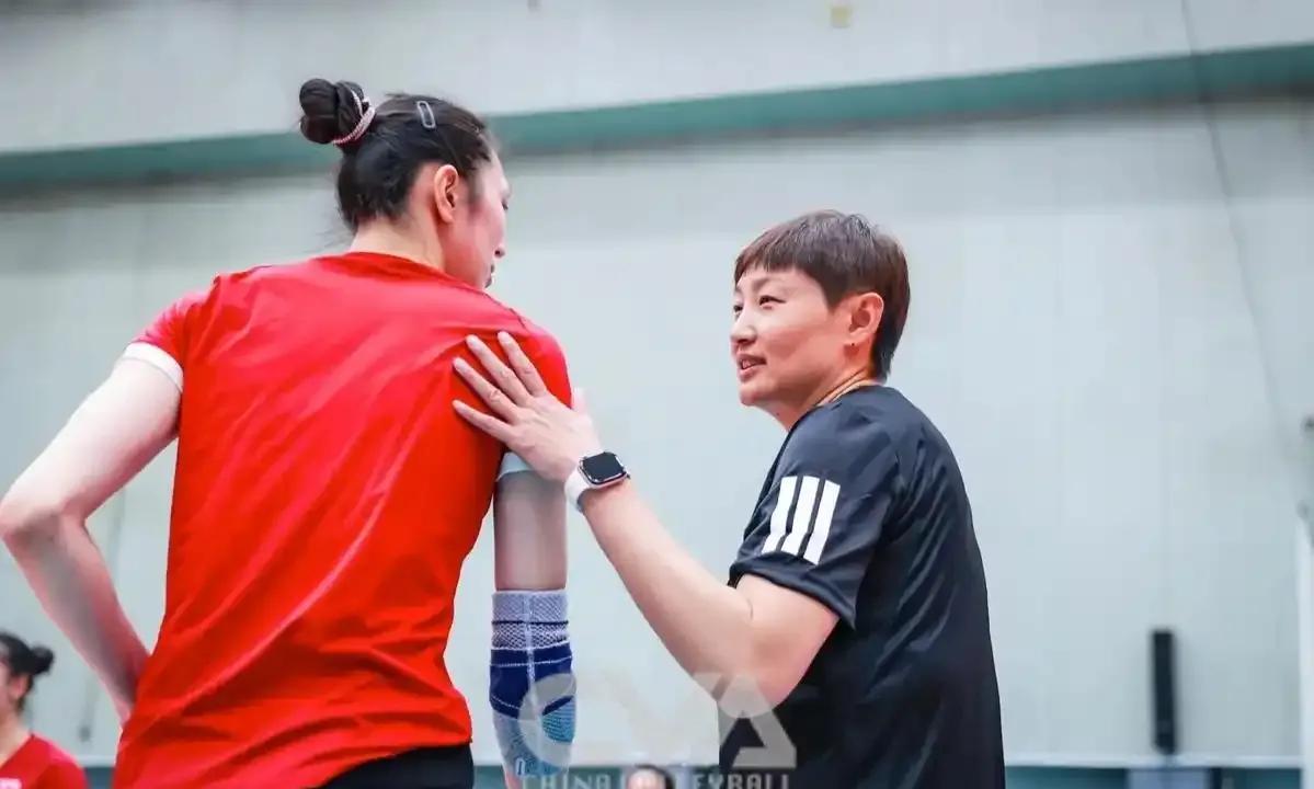 赵勇训练中国女排的新模式，完全超出了我们的认知范围。（因本文详细介绍女排训练