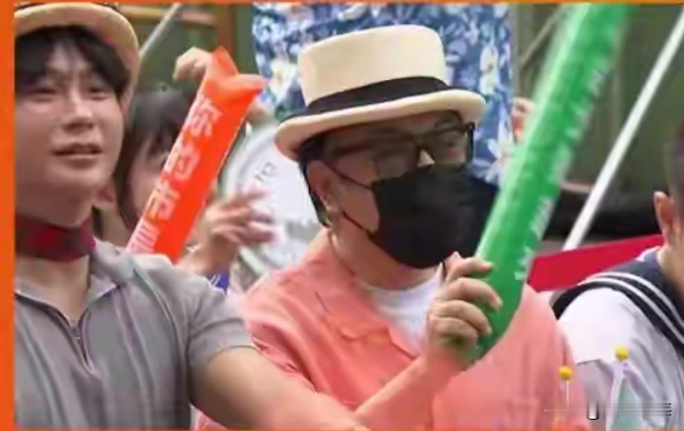 蔡康永发文说要去蒋万安竞选总部成立大会。但这恐怕无法消除去之前沈伯洋活动现场带
