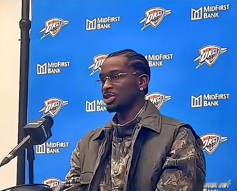 亚历山大不把马刺放在眼里啊！今日NBA常规赛，雷霆124-112击败热火。赛