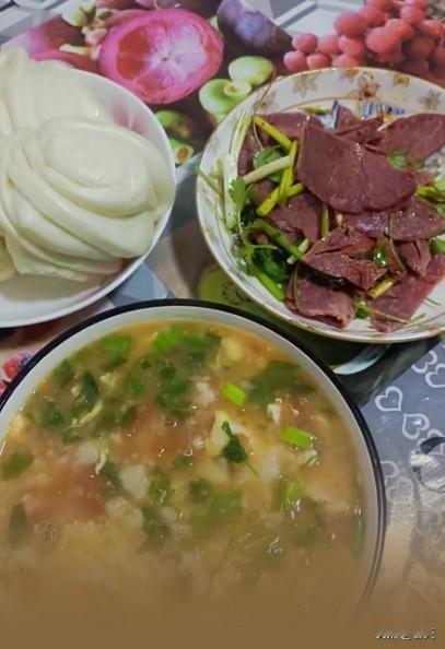 过年：在开销与期盼间两难人这一辈子，似乎总绕着钱奔波。有人天生衣食无忧，有