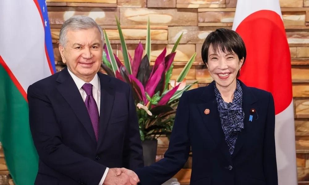 前脚中方表态日本根本没有资格成为联合国安理会常任理事国。后脚在日本参加首届日本中