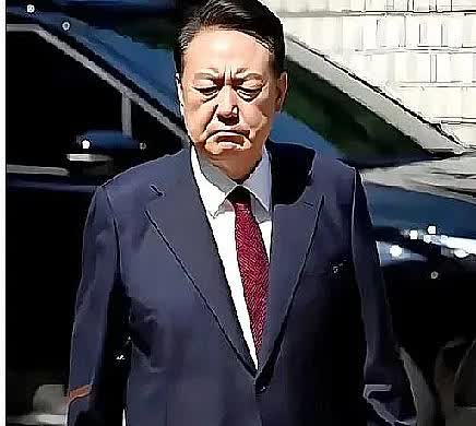 韩国尹前总统：我的肝功能指标正常范围超了5倍要不你们就把我杀了了断1