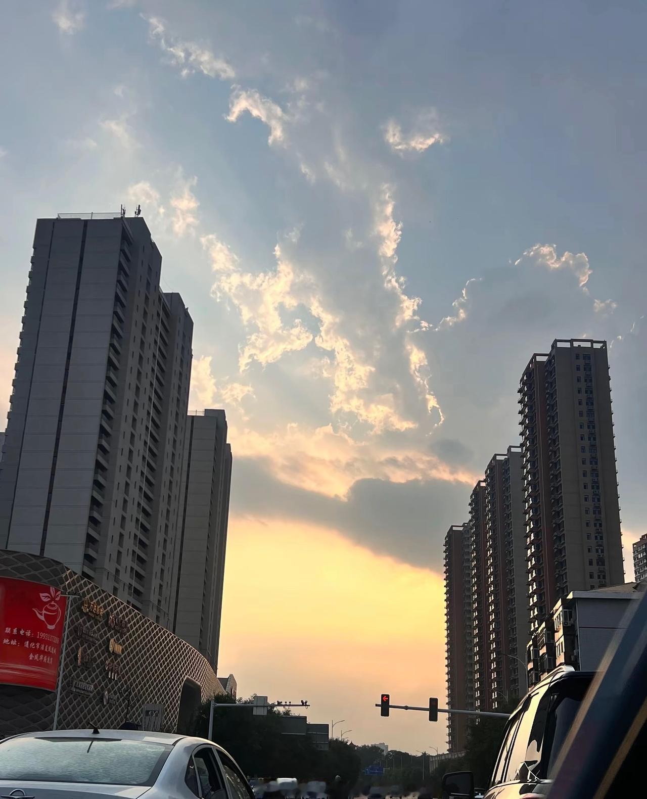 “日行万步，活到99！”婆婆把这话当成了养生圣旨，天天拉着一群老姐妹疯狂刷步数。