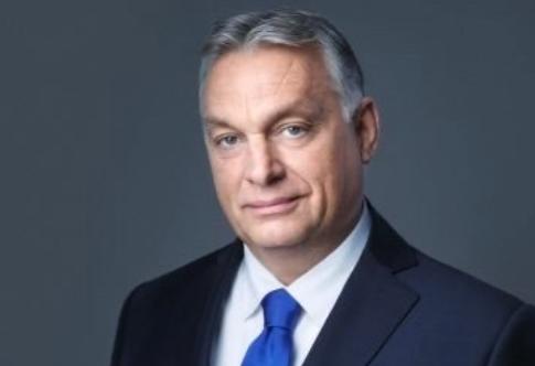 匈牙利总理欧尔班24日发文说：四年前，俄乌战争爆发。四年毫无意义的杀戮，数十万人