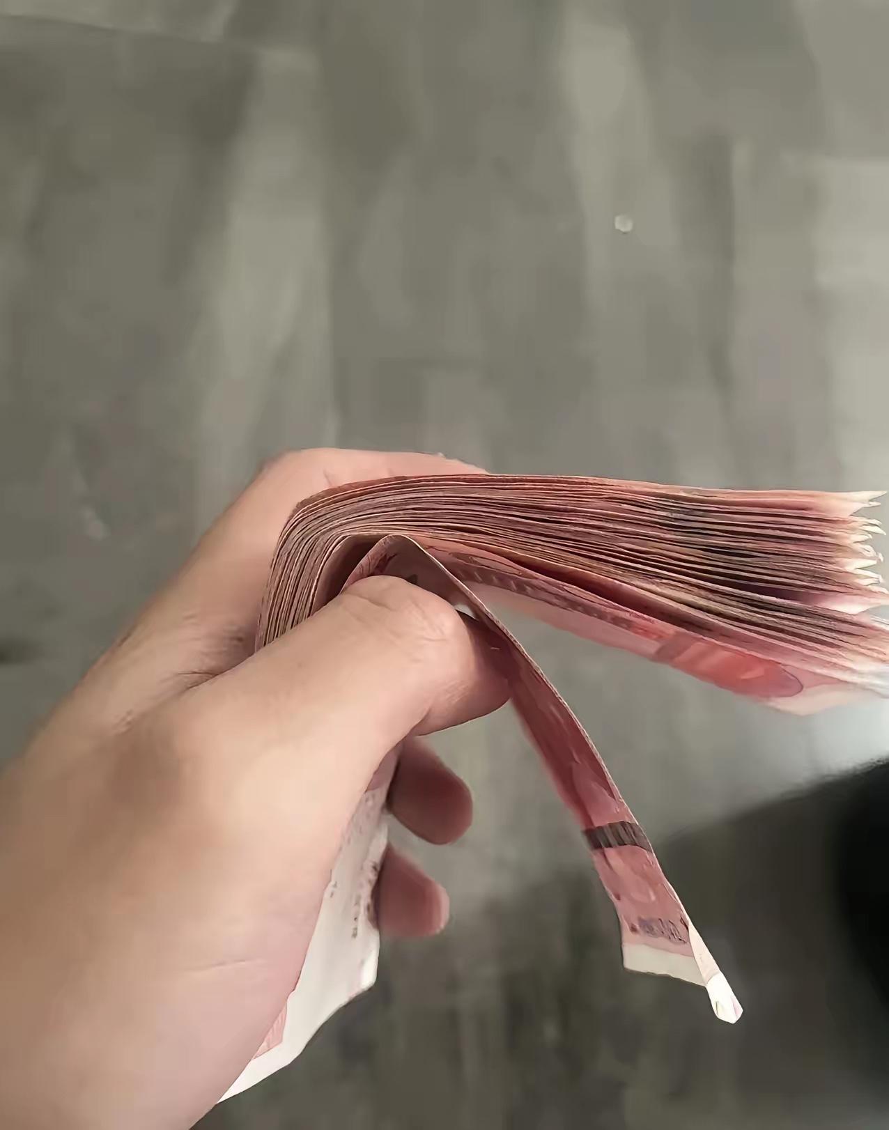 存钱，存钱，存钱2026年，一定要存钱。哪怕一个月工资只有3500元的收入，