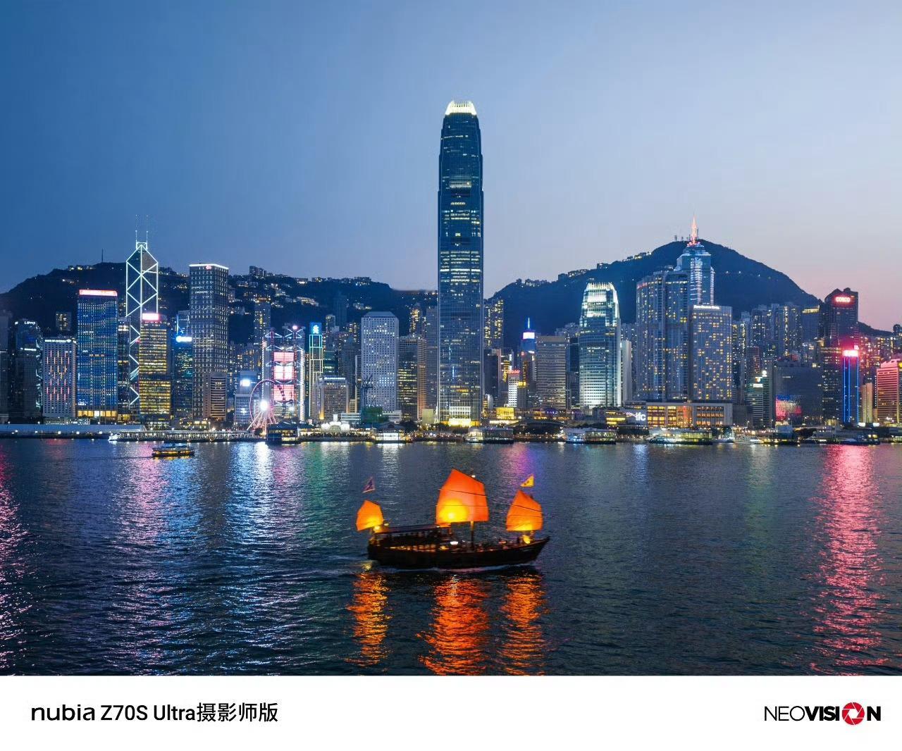 看到倪总晒出了努比亚Z70Ultra摄影师版的拍摄样张，这夜景效果真不赖啊。尤