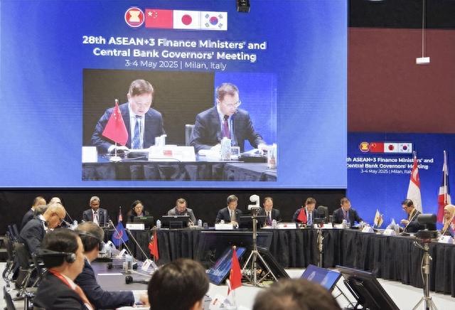 中国的反击倡议全票通过,13国在欧洲定下大事,日本表现尤为坚定