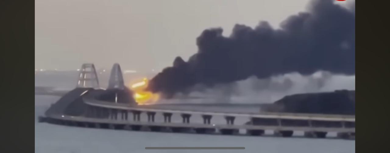 2025年12月8日凌晨4点50分，乌克兰发动蒙眼熊行动，F16战机，发射小直径