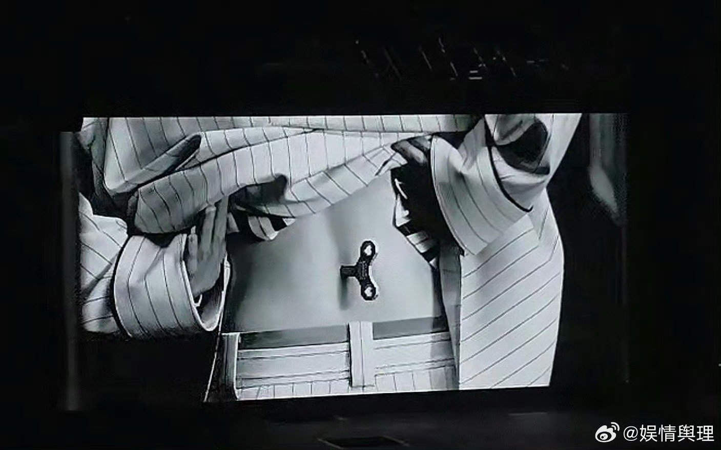 汪苏泷演唱会的彩带是钥匙漫天钥匙雨中，每一把都能打开汪苏泷的音乐城堡！小泷包们，