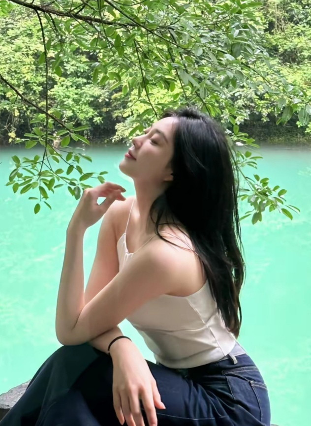 景色很美，人更美