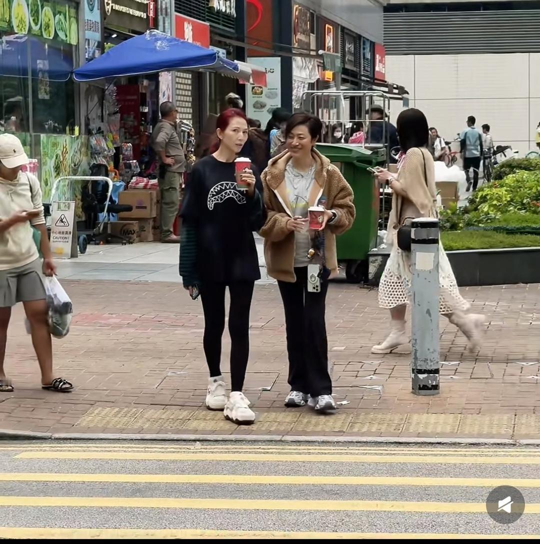 陈法拉，为什么穿的这么厚。