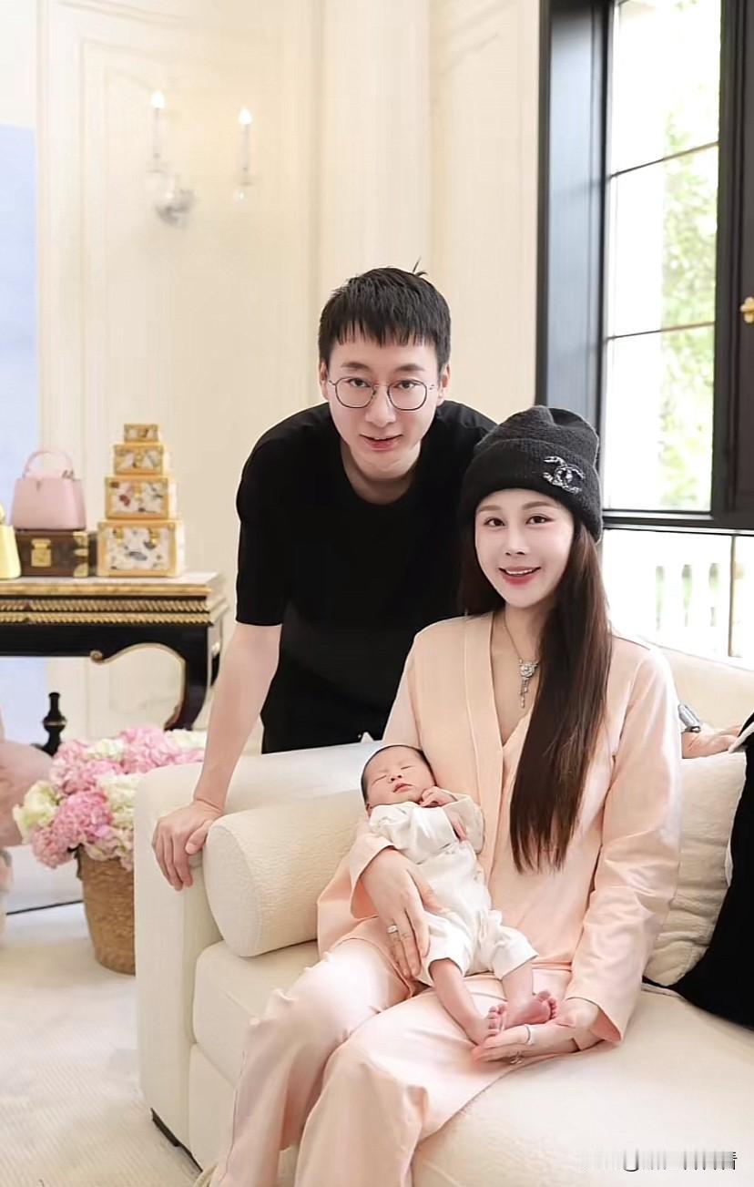 宋玉希宣布封肚不生啦！4月9日宋玉希发文：五年四胎，四次顺产，平安圆满，从此以