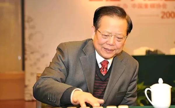 相想也是可叹，过去二十年多年里，柳大华、徐天红、胡荣华以及张强这些老棋手不光喜欢