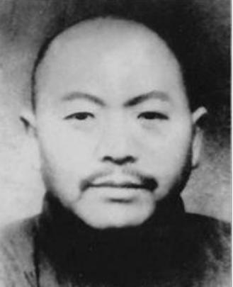 1951年，大汉奸黄标被判死刑，刑场上他绝望地喊冤：“我每个月都秘密资助新四军2