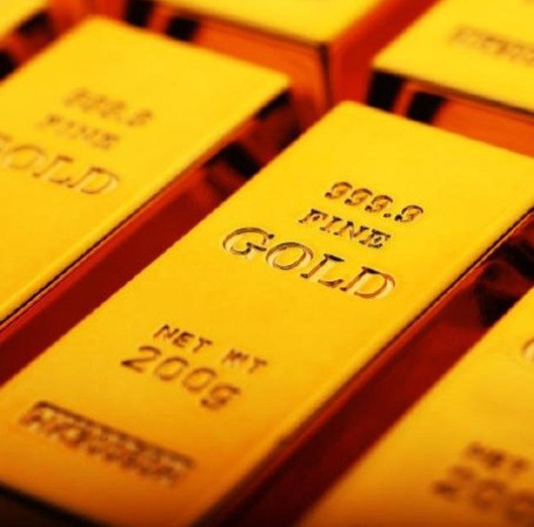 多家黄金品牌官宣调价！想买金的赶紧看，别多花冤枉钱手里攥着黄金、正准备买金