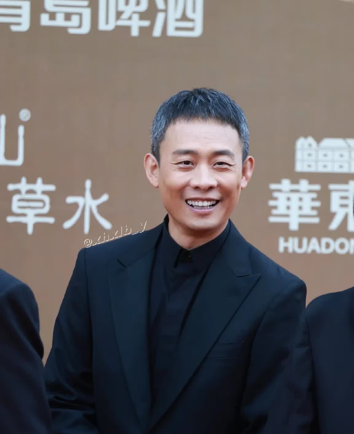 张译决定暂时息影不是因为钱赚够了也不是因为不爱演戏了，他很坦诚地