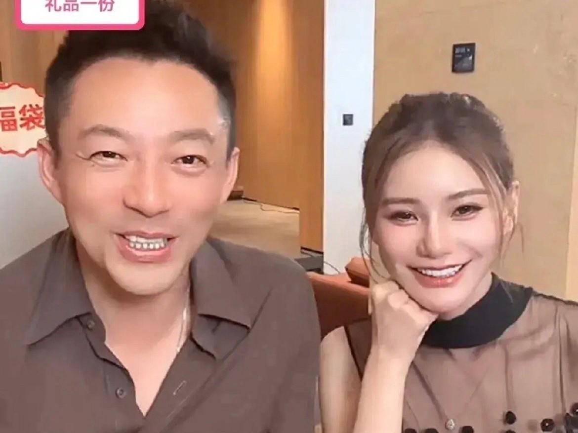 会撒娇的女人果然运气不会差！618的时候汪小菲和马筱梅一起直播，那场面，简直火爆
