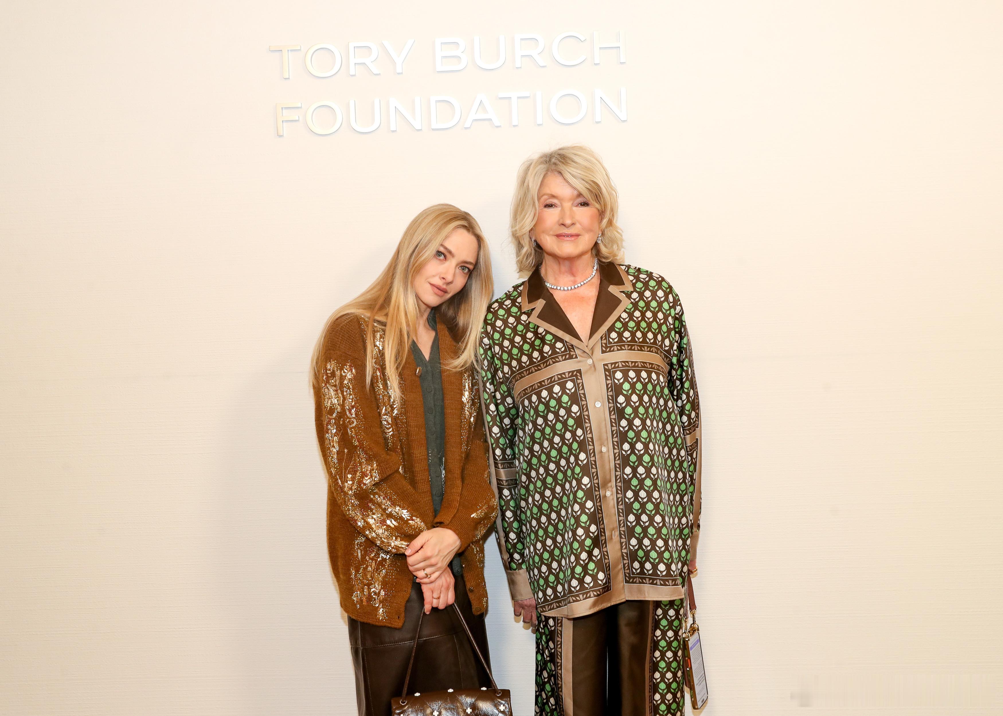 amandaseyfried阿曼达塞弗莱德在纽约出席ToryBurch品牌基