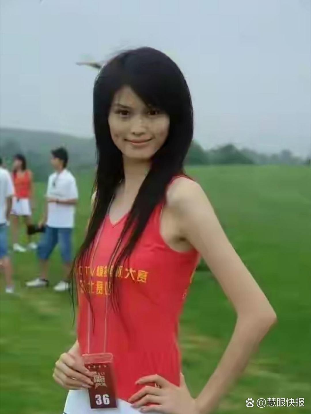何穗这些年变化也太大了，今昔对比，简直不敢相信是同一个人