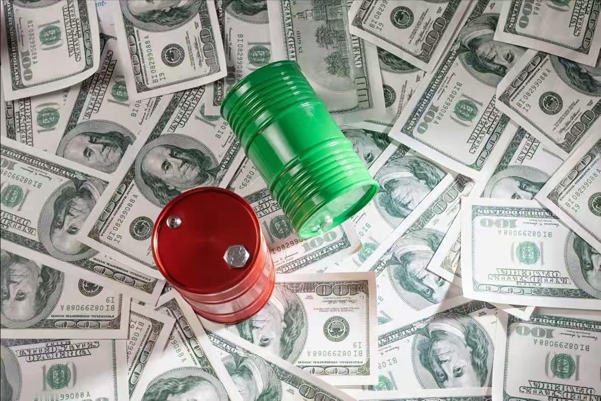 如果石油没用了，美元下一个绑什么？当年美元绑黄金，崩了。后来绑石油，稳了半