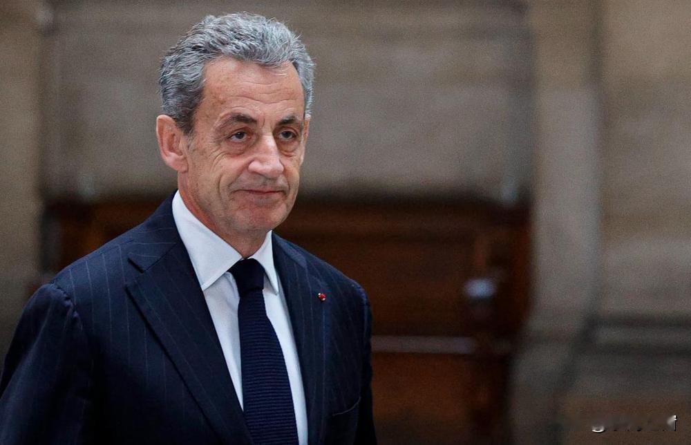 入狱20天就“出狱”？萨科齐的总统人脉真没白攒！刚蹲了20天监狱，萨科齐就