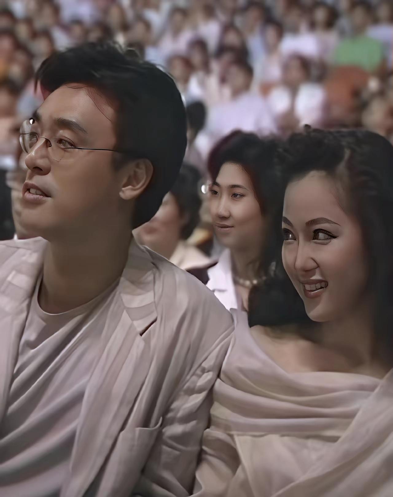 钟镇涛这辈子最意难平的就是这个章小蕙。当年几亿的身价，短短三年时间就被他这个前