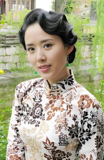 30集谍战剧，祖峰颜丹晨领衔主演，多位老戏骨同台飙戏，剧情精彩十足，收视强劲，剧