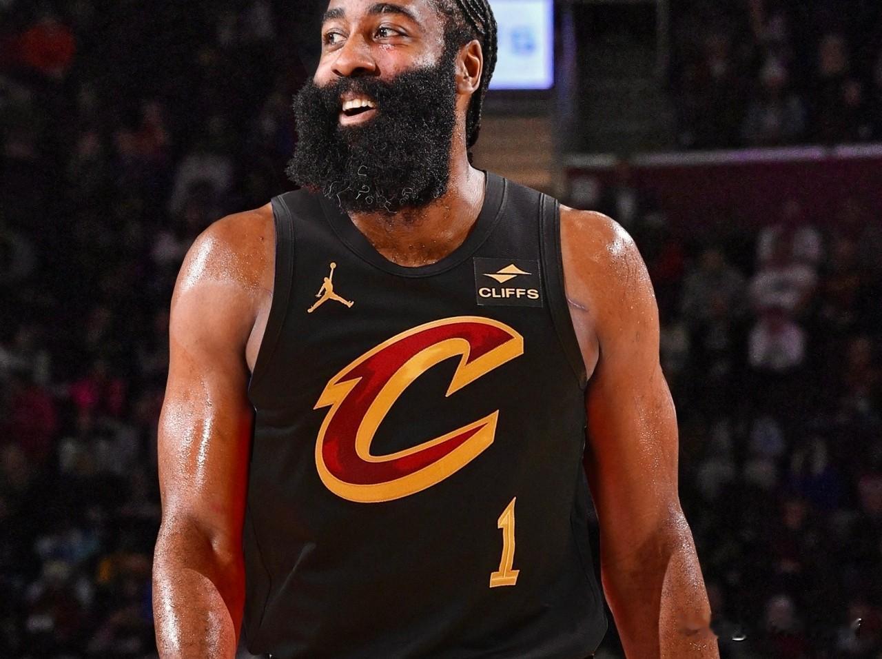 这下，哈登连续打进季后赛的记录保住了！关于哈登的下家最终尘埃落定，快船队把哈登