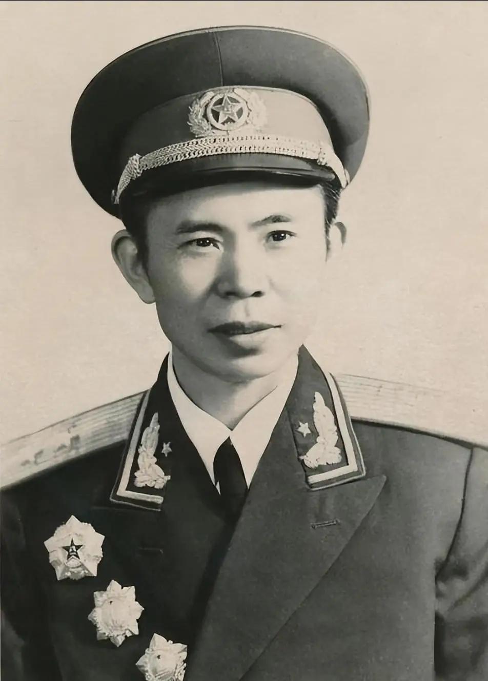 1939年，八路军团长刘转连率部正在村里休整，突然遭到日军5000兵力的包围。刘