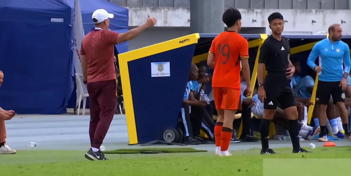 土伦杯U19国足0-3输给突尼斯U23队，法国当地的足球记者基利安据报道也聊到了