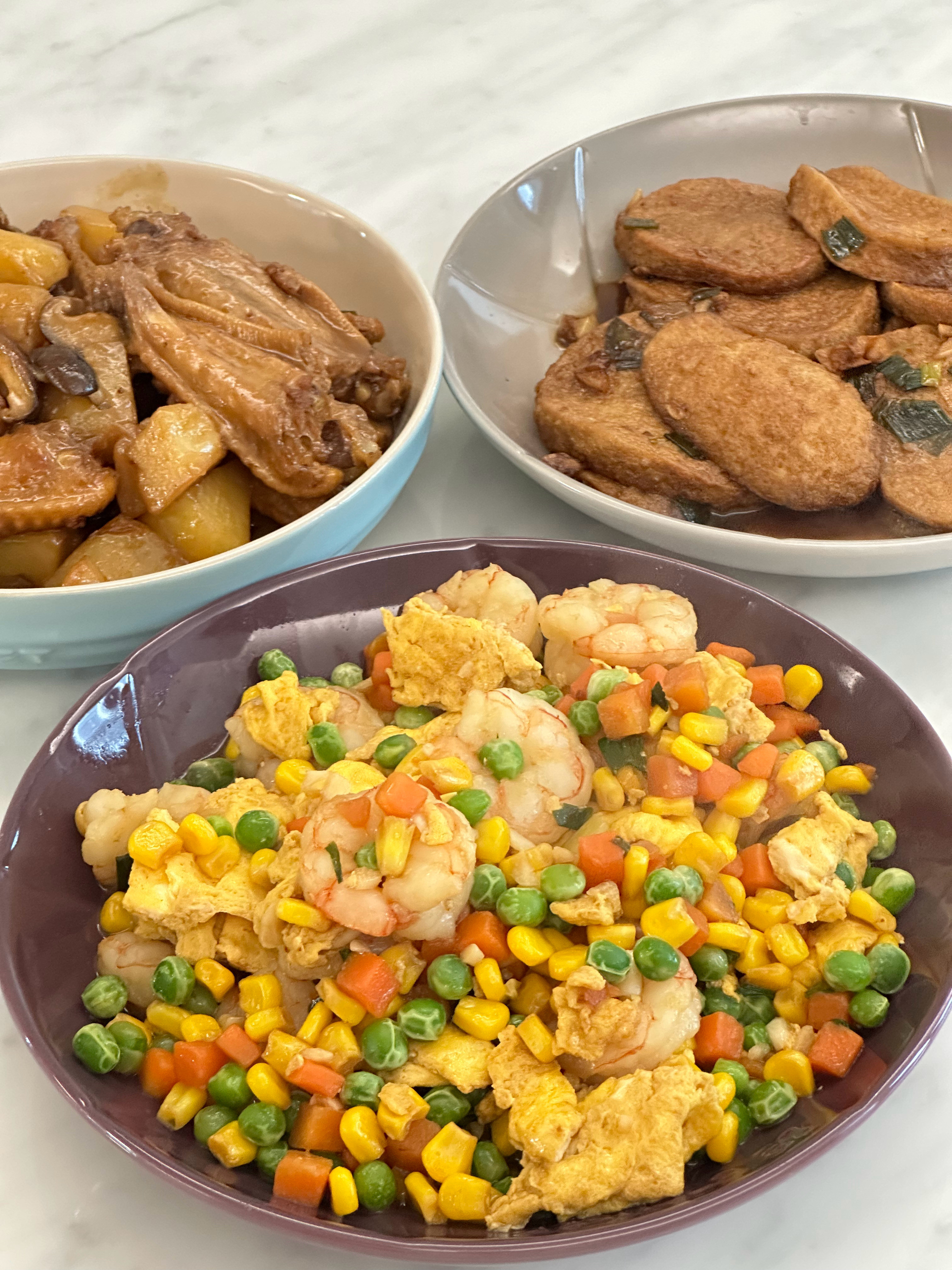 吃午饭了今天是爸爸做的家常菜真美味