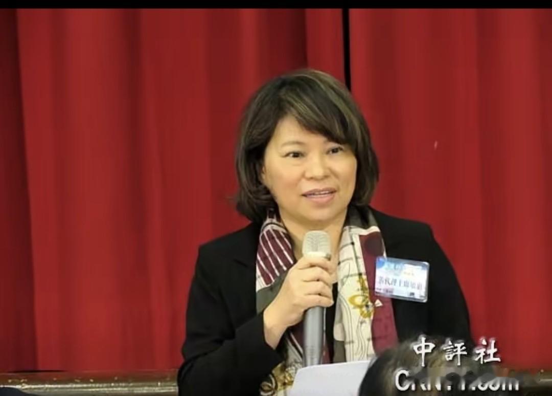 同样是见卓荣泰，黄敏惠真的是第二个王惠美吗？聊湾区看世界的观点如下：第一，黄