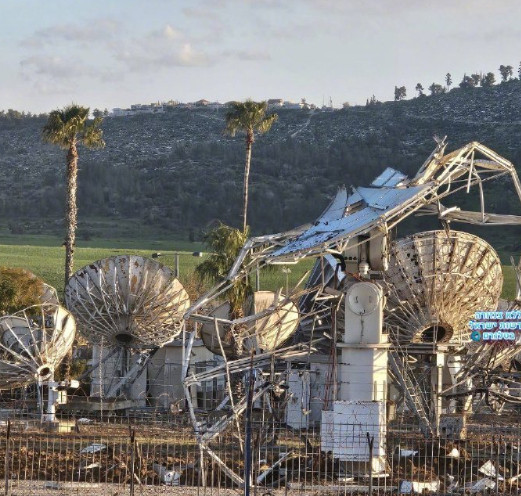 以色列战机表现断崖式下降，因伊朗摧毁海拉卫星通信中心，此举给中方也提了个醒！近日