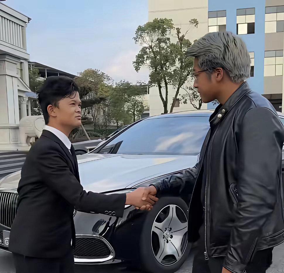 黄银勋登门拜访小马云，整上世纪会面了！​​​