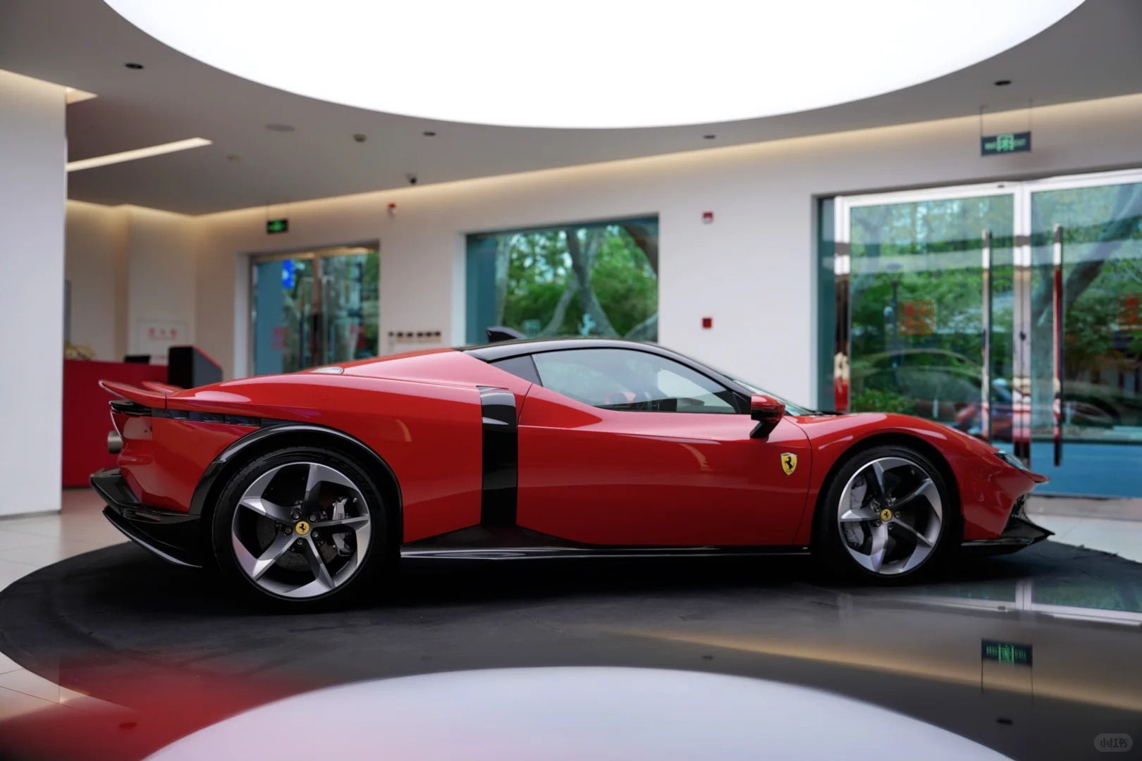 新车Ferrari849Testarossa，法拉利最新的非限量旗舰跑车